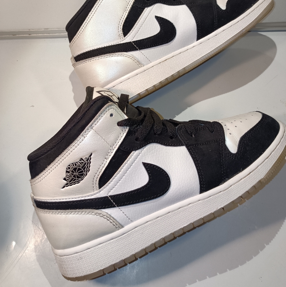 Nike Air Jordan 1 Mid Diamond Shorts Size 7y DH6933-100